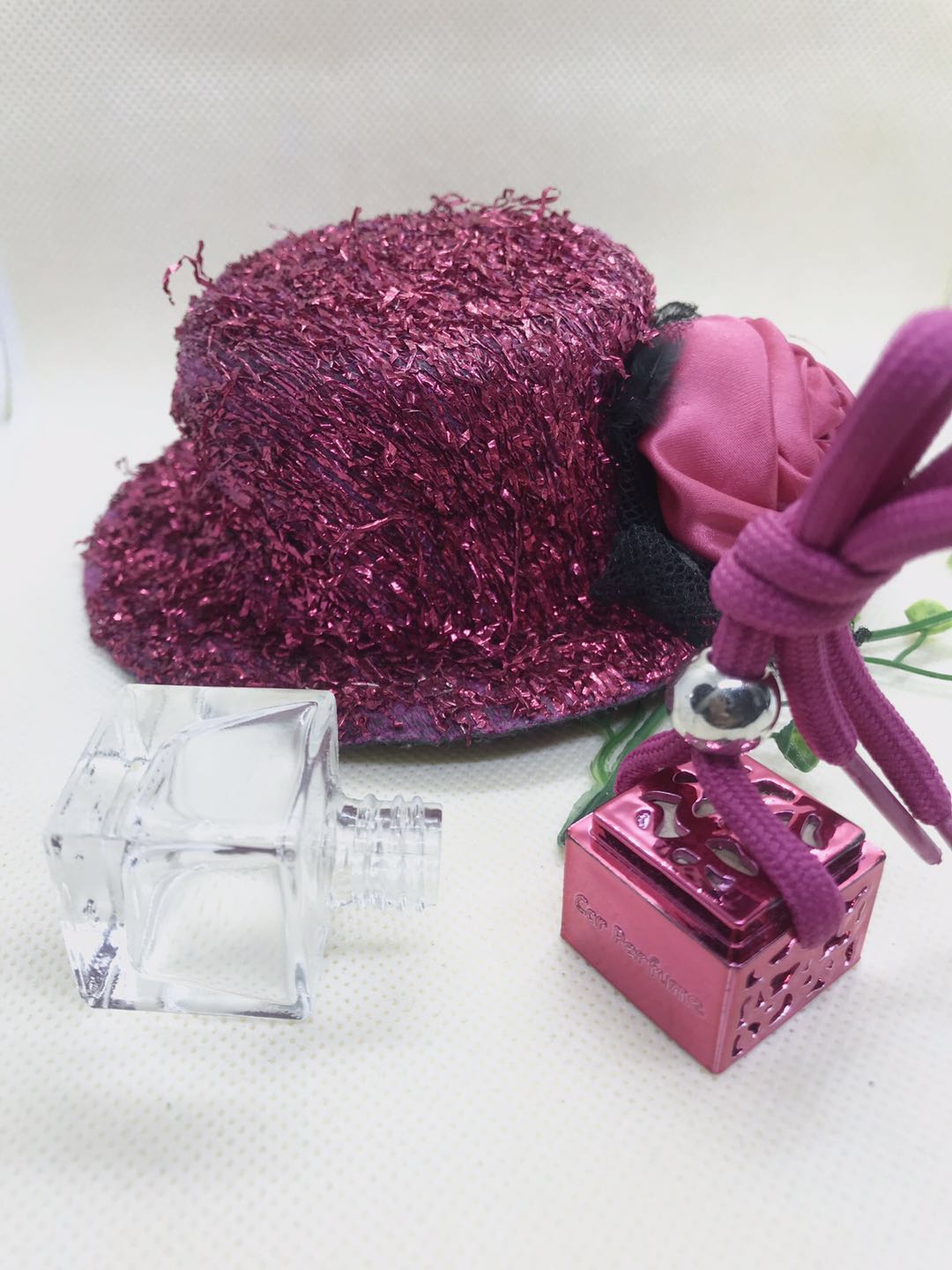 Luxury 8ml Pink Rose Flower metal Cap Decorative Air Freshener Hanging Mini car perfume bottle glass bottle