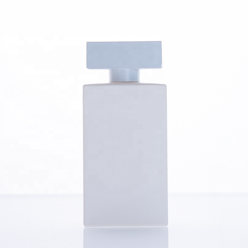 Luxury Colored White Custom Pink Spray Bottle 100ml Perfume Atomizer Bottle