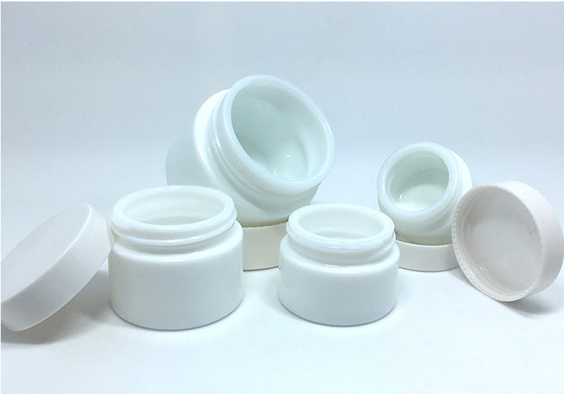Luxury Cosmetic Ceramic White Cream Jar Empty Jars For Lotions And Creams Face Cream Cosmetic Container
