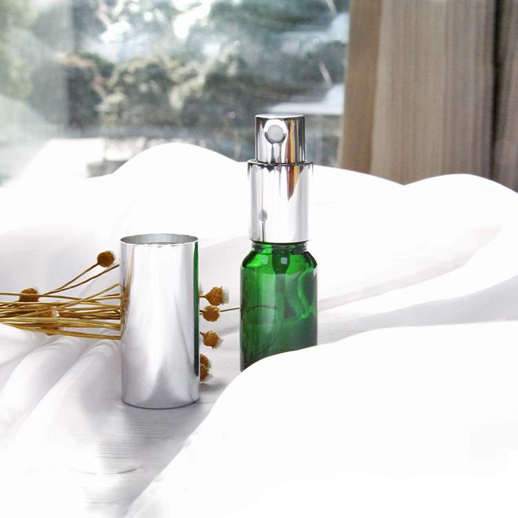 Luxury Cosmetic Unique Essential Oil Bottle Packaging Face Glass Serum Bottle With Pump Cap