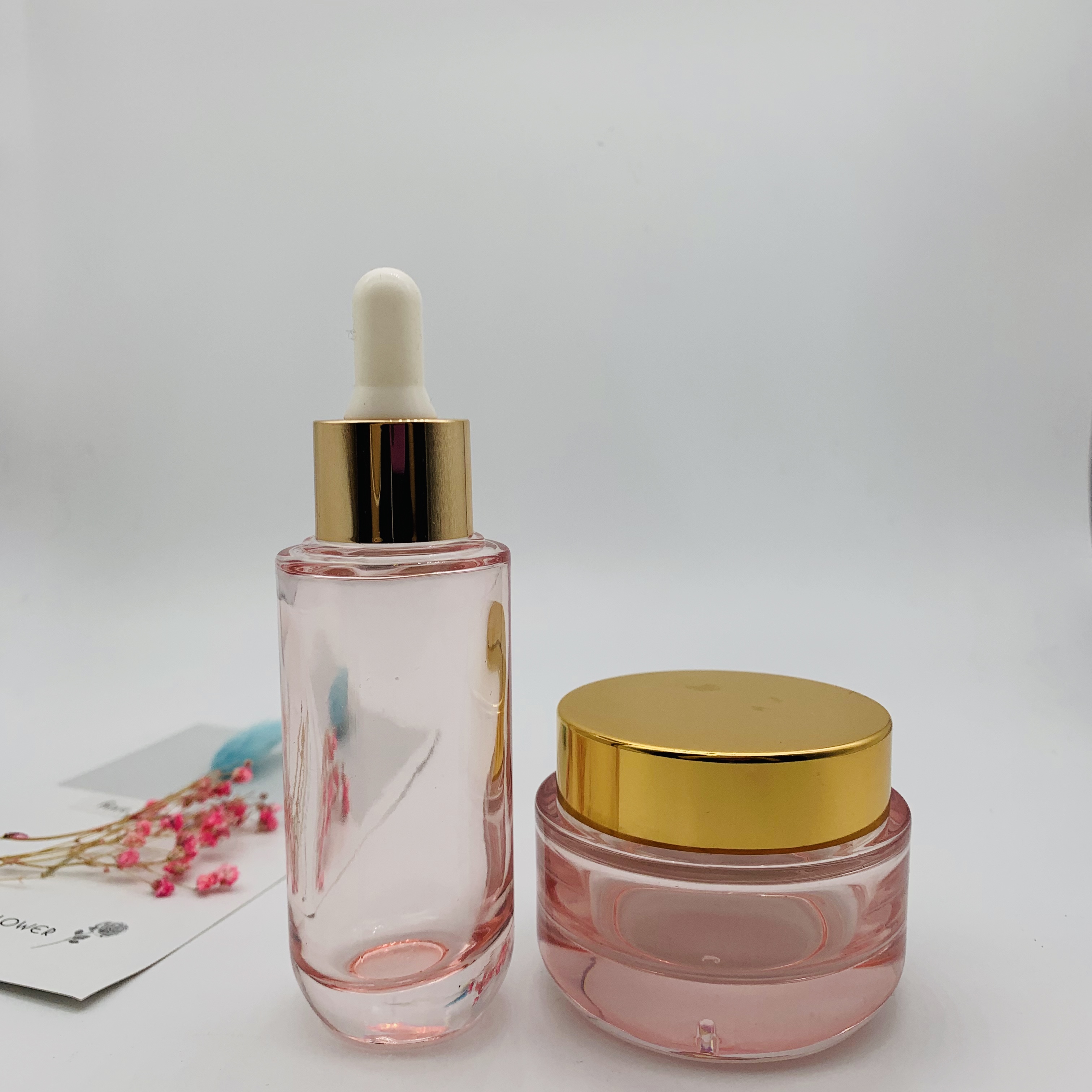 Luxury Custom Empty Pink Cream Glass Cosmetic Jar With Gold Lid 30g