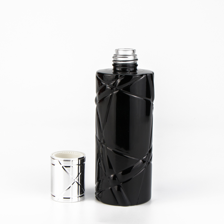 Luxury Eco-friendly 50g 120ml Unique Design Cosmetic Packaging Set Black Uv Skincare Cream/Lotion Glass Bottle With Press Pump