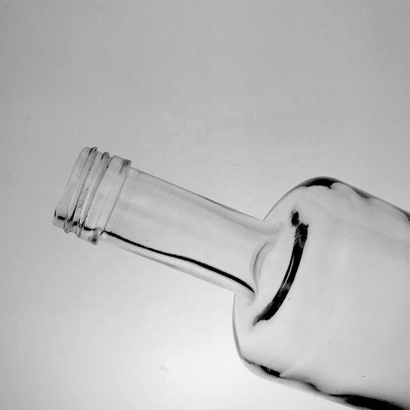 Luxury Empty Clear 750ml Liquor Round Vodka Bottles With Screw Cap High Grade Classical 75cl Spirit Gin Bottles