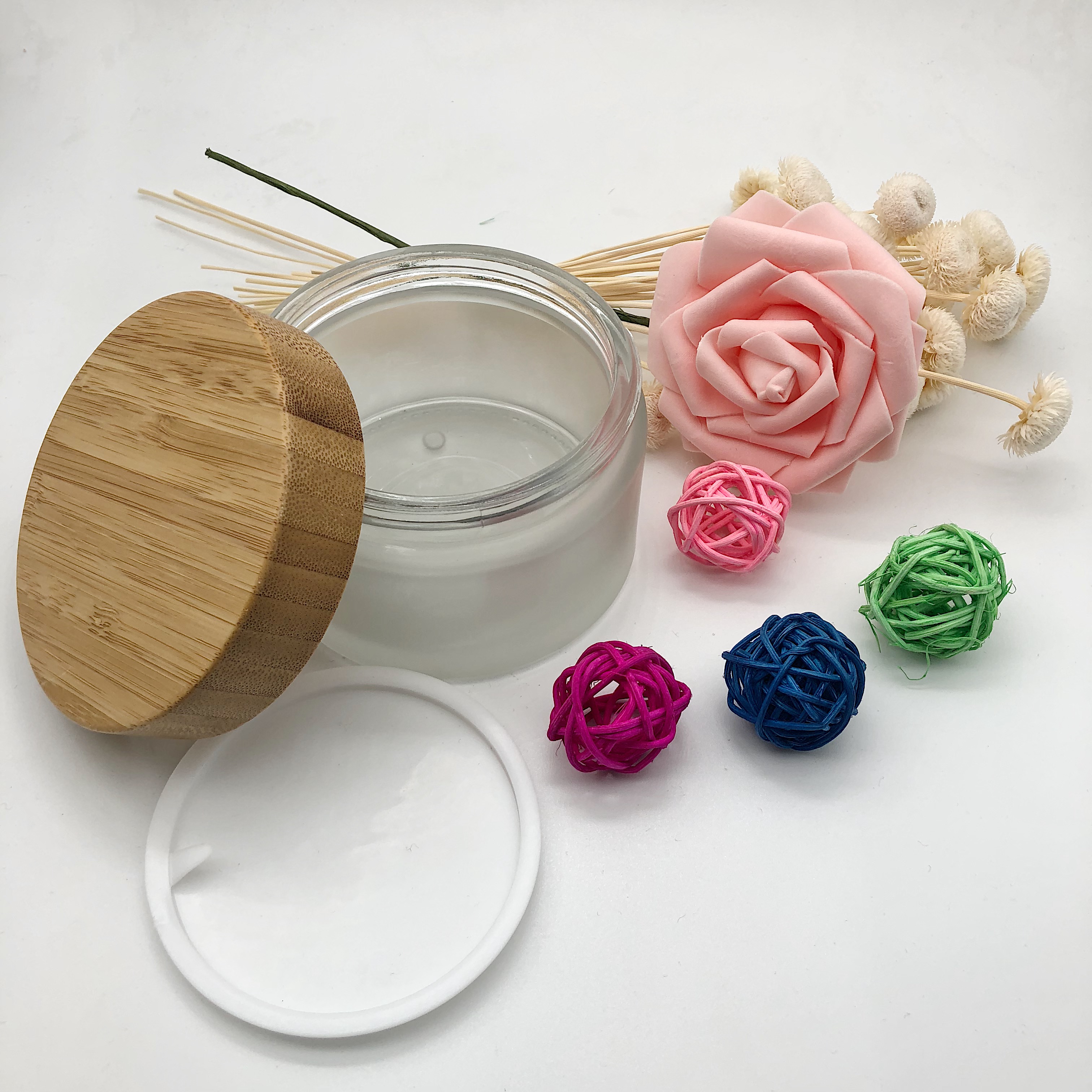 Luxury Empty Frosted Glass Jars With Bamboo Lid  50g 100g 200g