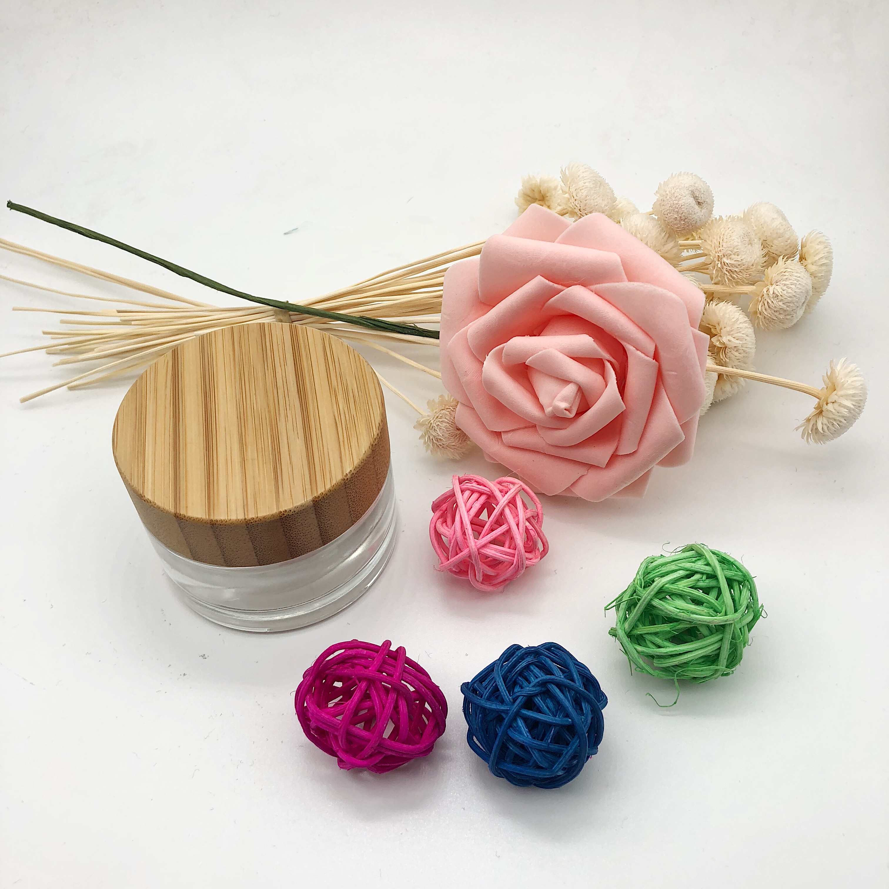 Luxury Empty Frosted Glass Jars With Bamboo Lid 50g 100g 200g