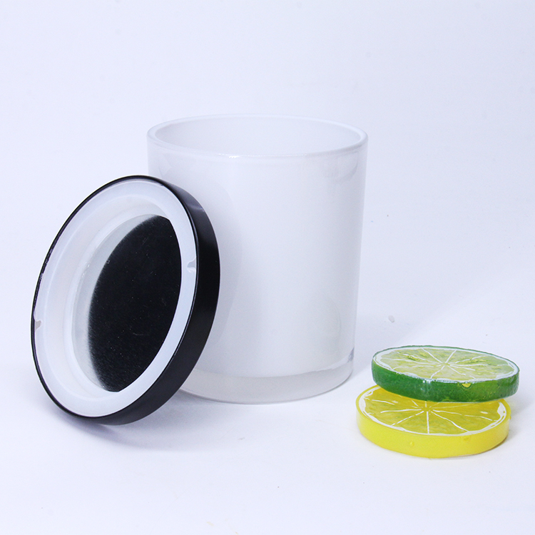 Luxury Empty Matte Black White Frosted Empty Glass Candle Jars With Wooden lids for Candle Making