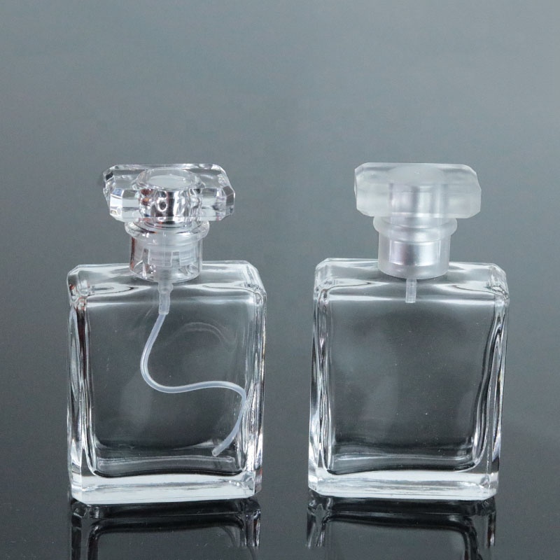 Luxury Glass Perfume Bottles China 100ml Square Clear Perfume Glass Bottle Supplier (GPM44)