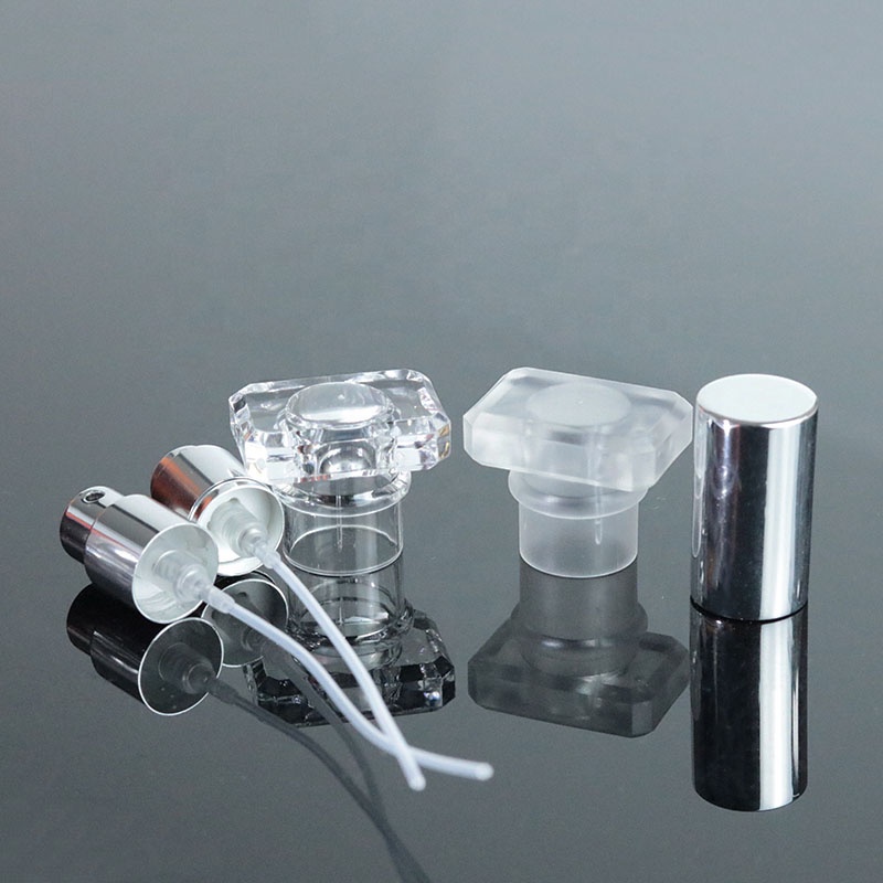 Luxury Glass Perfume Bottles China 100ml Square Clear Perfume Glass Bottle Supplier (GPM44)