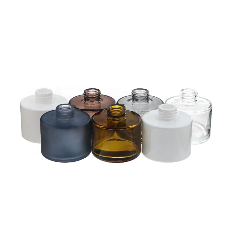 Luxury Glass Round Fragrance Essential Oil Reed White Diffuser Bottle