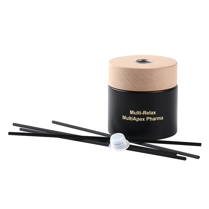 Luxury Matte Black Spray 200ml Glass Diffuser Bottle With Wooden Cap
