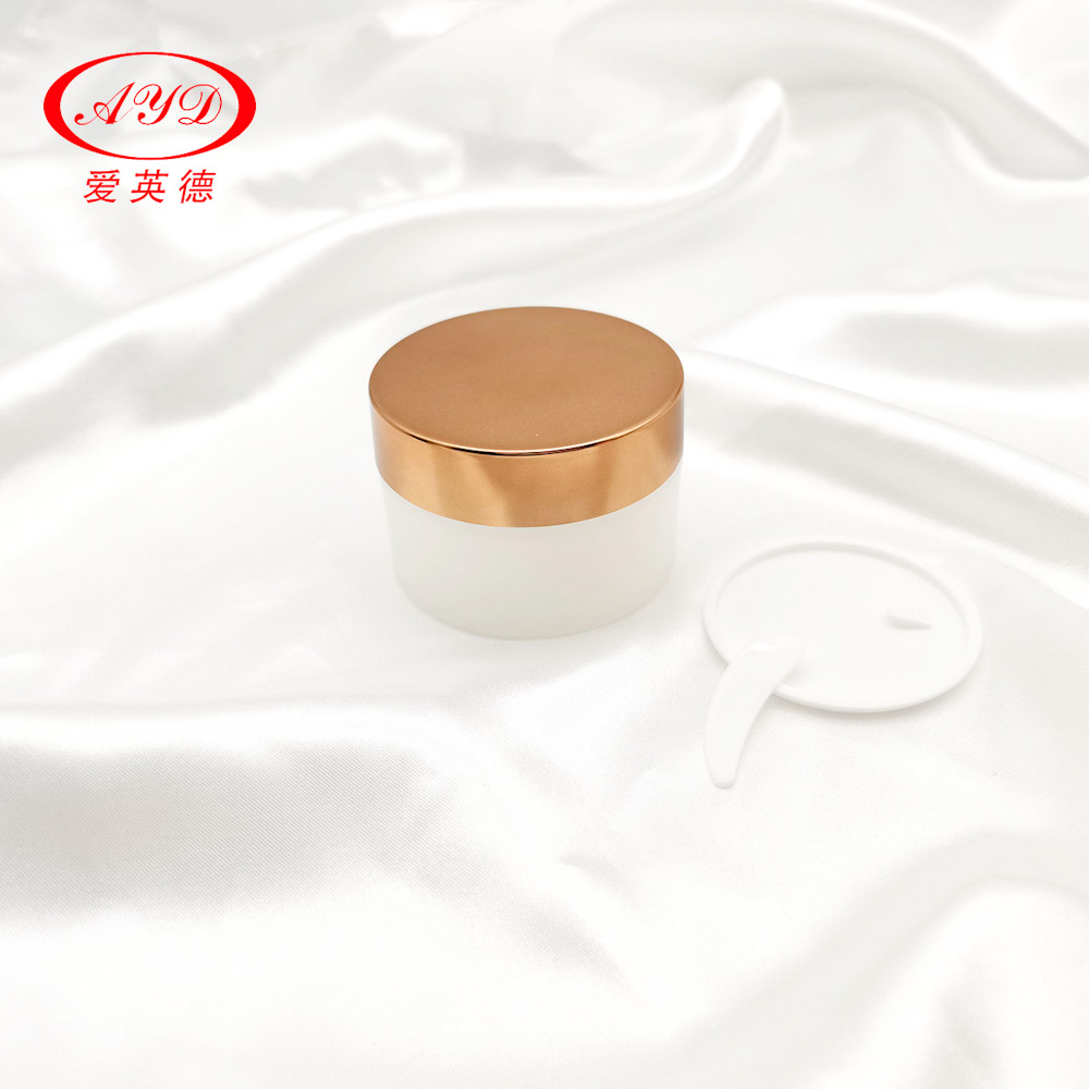 Luxury Matte Golden White 50ml PP Plastic Jar Used For Lotion/Cream 30g 50g PP Cream Jar For Cosmetics
