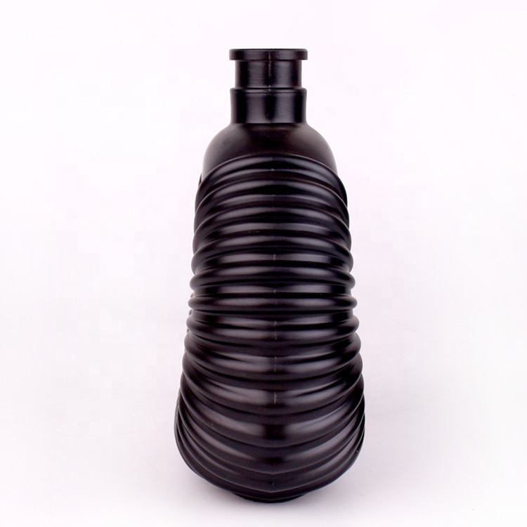 Luxury Matte black 500ml empty glass wine liquor bottle for gin whisky with cork stopper