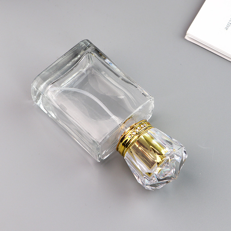 Luxury Screw Spray Refillable Diamond Cap Square 50ml Perfume Glass Bottle