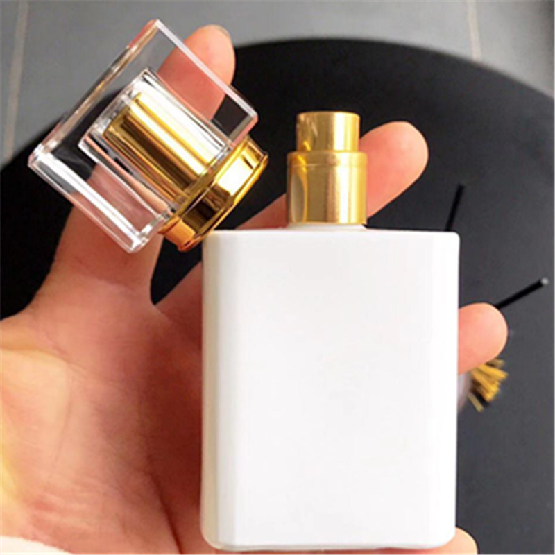 Luxury Square Glass 50ml Empty Perfume Spray Botte