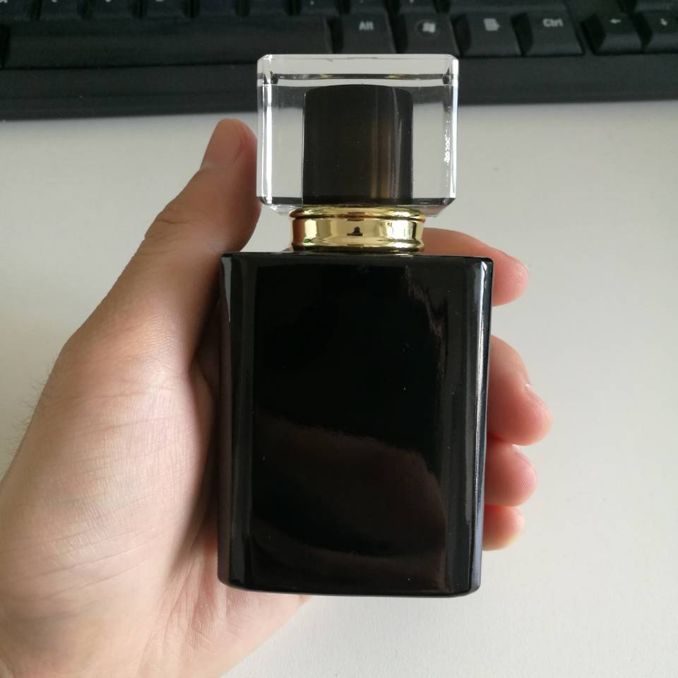 Luxury Square Glass 50ml Empty Perfume Spray Botte