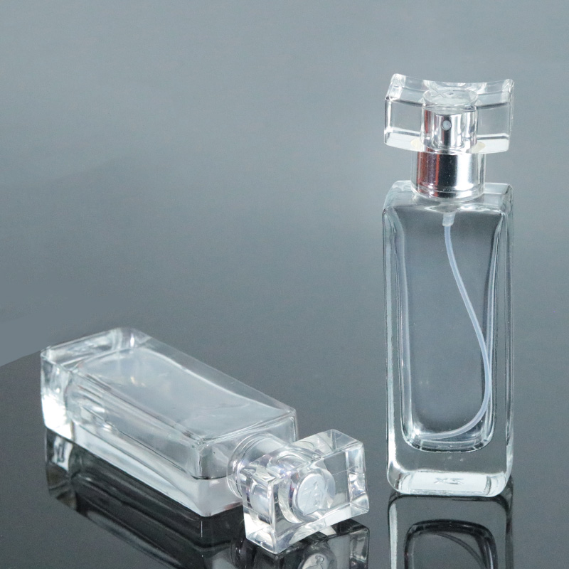 Luxury Wholesale Empty Glass Perfume Diffuser Bottle High Quality Small Glass Perfume Bottle (GPM11)