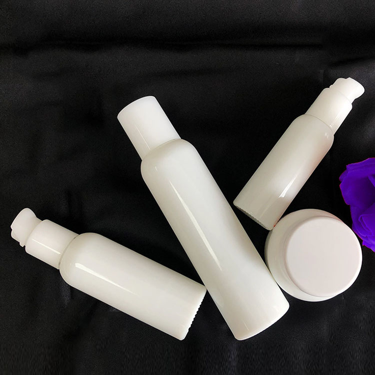 Luxury ceramic skincare packaging opal white glass 60ml jar with arc cap