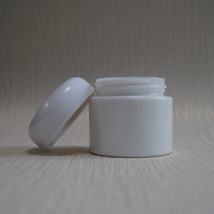 Luxury cosmetic cream packaging 2oz 60ml jade glass white jar with lid