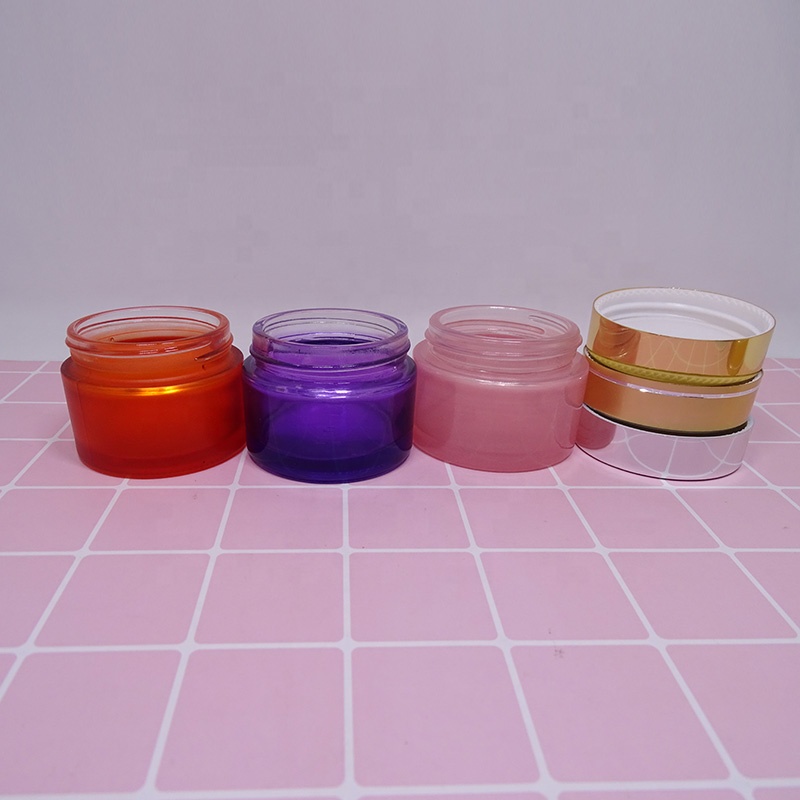 Luxury custom color 50g glass cosmetic jar with gold lid for facial cream