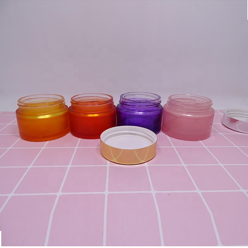 Luxury custom color 50g glass cosmetic jar with gold lid for facial cream
