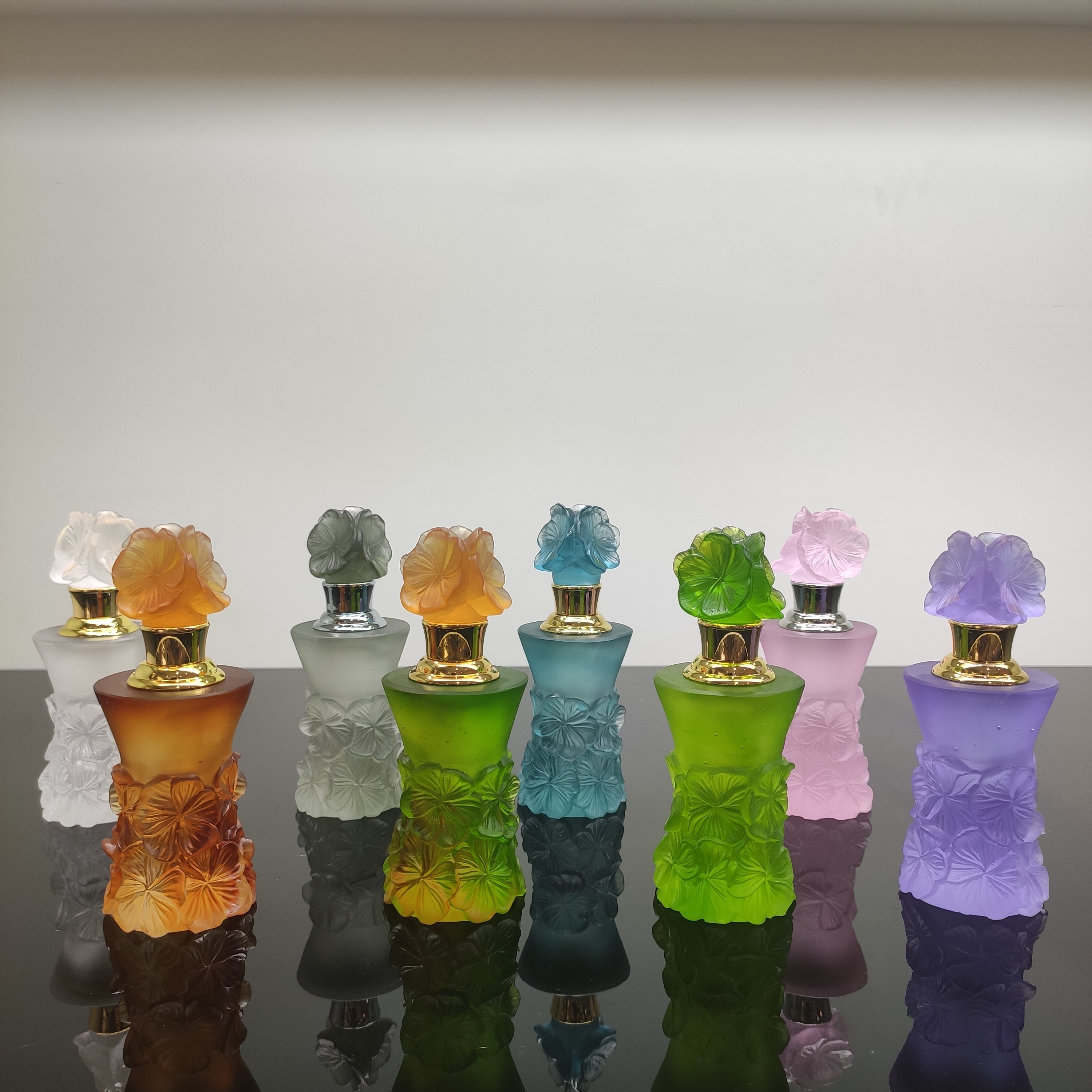 Luxury custom dropper bottle glass crystal Essential oil perfume bottles for home decoration