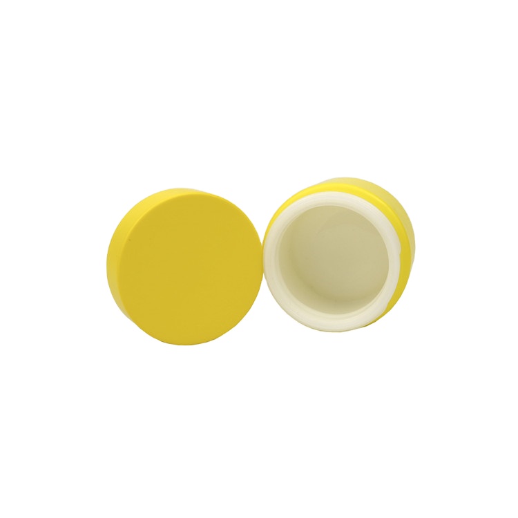 Luxury empty 15ml 30ml 50ml 100ml round opal white ceramic cosmetic cream glass jar for skin care packaging