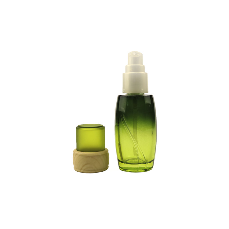 Luxury empty cosmetic glass lotion pump bottle 100g 3.3oz 100ml green gradient serum glass bottle with bamboo pattern pump cap