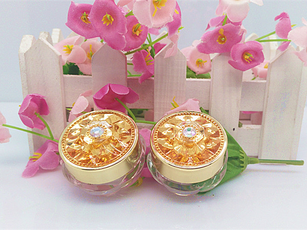 Luxury flower shaped plastic 5 g small jar, 5g small plastic cosmetic containers,sample cosmetic jars for sale