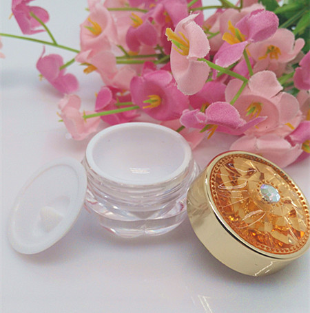 Luxury flower shaped plastic 5 g small jar, 5g small plastic cosmetic containers,sample cosmetic jars for sale