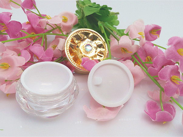 Luxury flower shaped plastic 5 g small jar, 5g small plastic cosmetic containers,sample cosmetic jars for sale