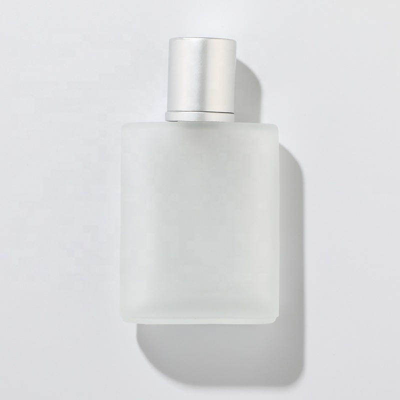 Luxury recyclable 30ml 50ml 100ml frosted glass perfume bottle with pump spray cap