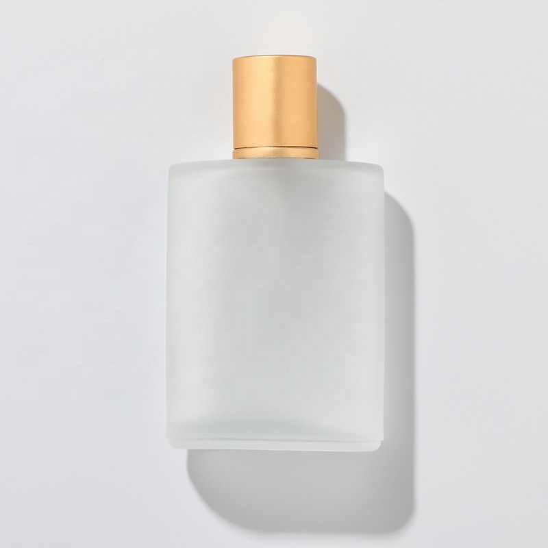 Luxury recyclable 30ml 50ml 100ml frosted glass perfume bottle with pump spray cap