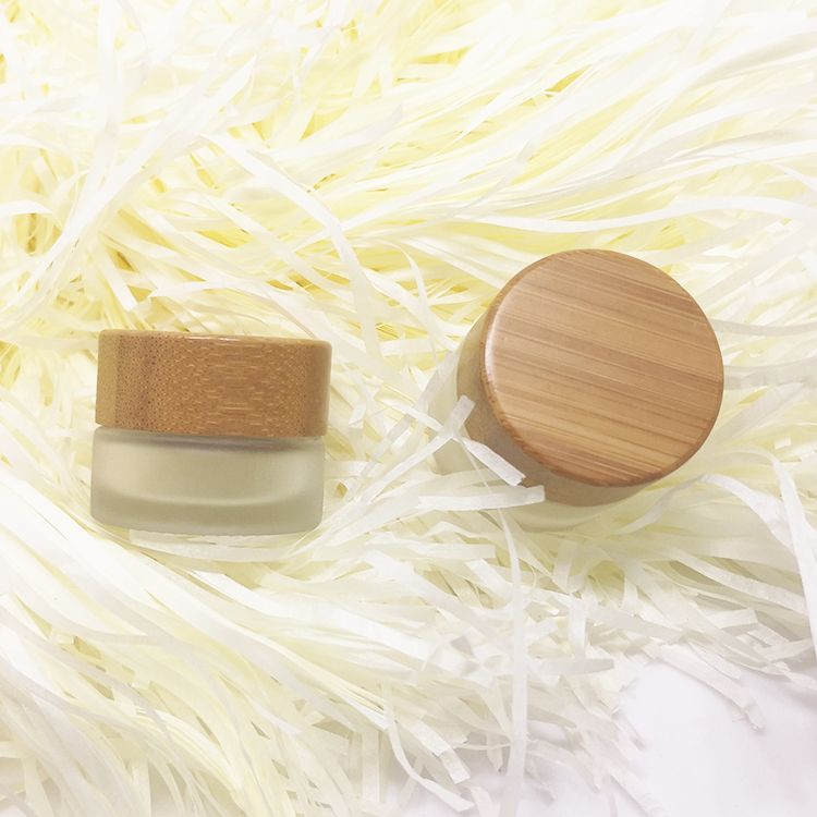 Luxury skincare packaging eco friendly 5g 10g 15g bamboo cosmetic transparent glass jars with wood cap