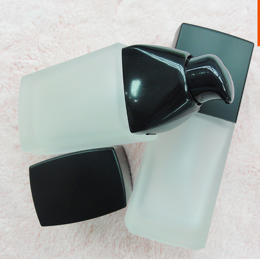 Luxury square cosmetic clear glass pump bottle 30 ml 15ml for BB cream liquid foundation