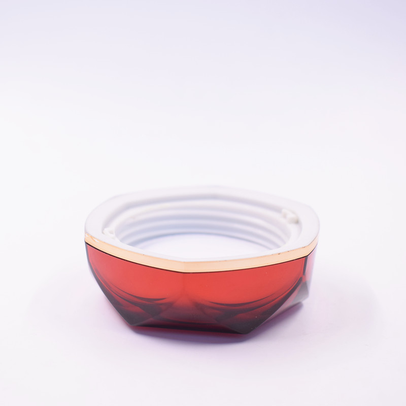 Luxury unique polyhedral 30g 50g cream glass jar for glass cosmetic jar 50ml red with lid