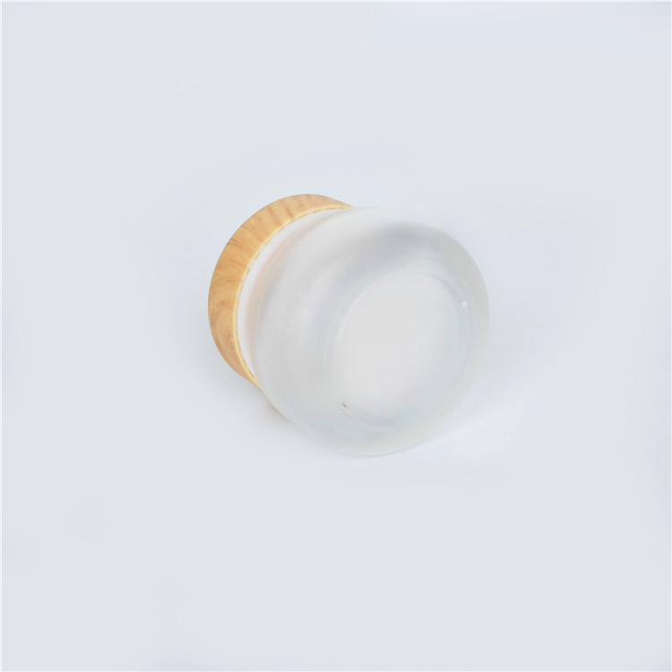 Luxury wholesale 5g 10g 20g 30g 50g 100g 120g 200g matte black skincare cream empty glass jars with gold lid
