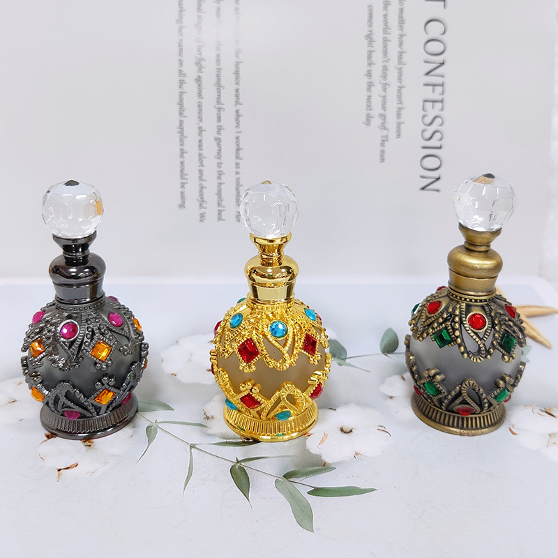 MUB Retro Arabian Style 15ml Round Metal Essential Oil Attar Bottles Empty Alloy Glass Perfume Oil Bottle With Glass Stick