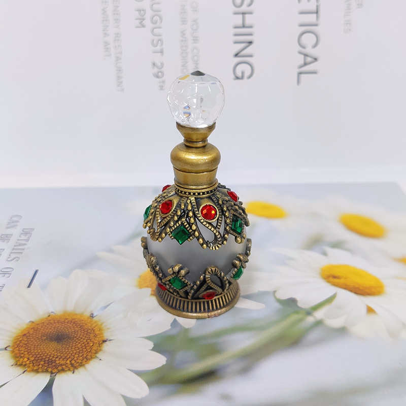 MUB Retro Arabian Style 15ml Round Metal Essential Oil Attar Bottles Empty Alloy Glass Perfume Oil Bottle With Glass Stick