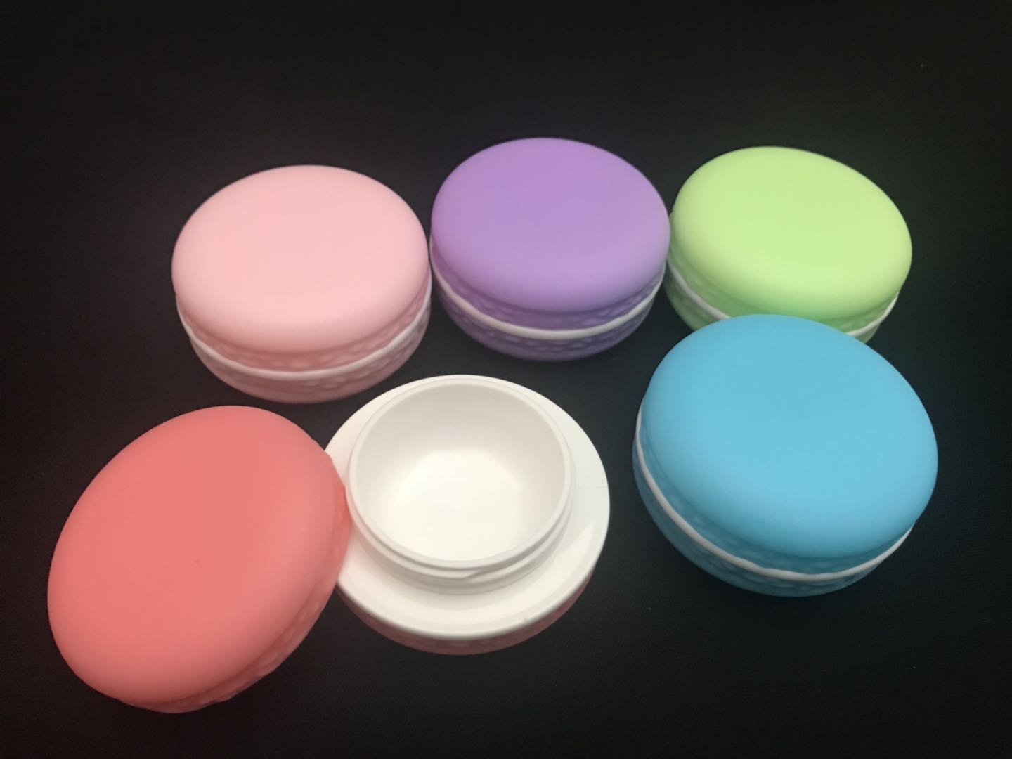 Macarons Cookie style colorful mini cosmetic packing blue pink purple 5g 10g plastic cream jar plastic for eye cream