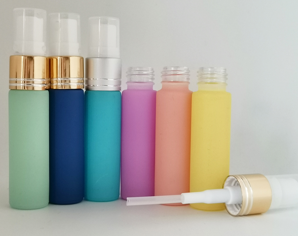 Macaroon Collection 10ml matte white blue pink glass spray bottle with sprayer