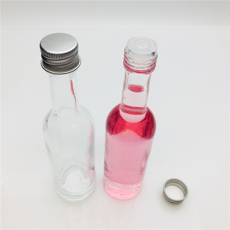 Manufacture 2oz 50ml glass spirit bottles mini glass whisky xo bottle with screw lid for alcohol drink liquor