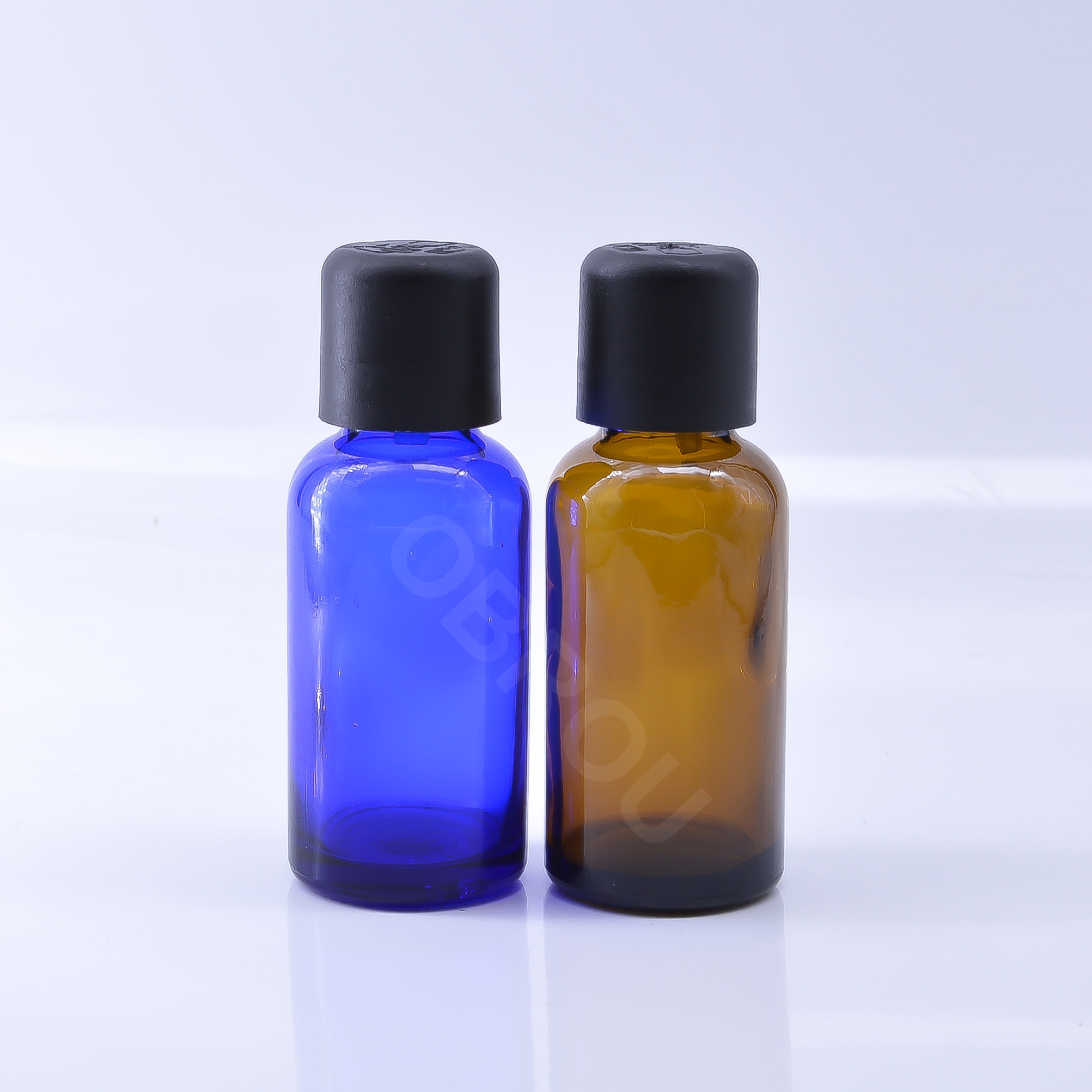 Manufacturer 5ml 10ml 15ml 20ml 30ml 50mll 100ml frosted matte black essential oil glass bottle with screw cap