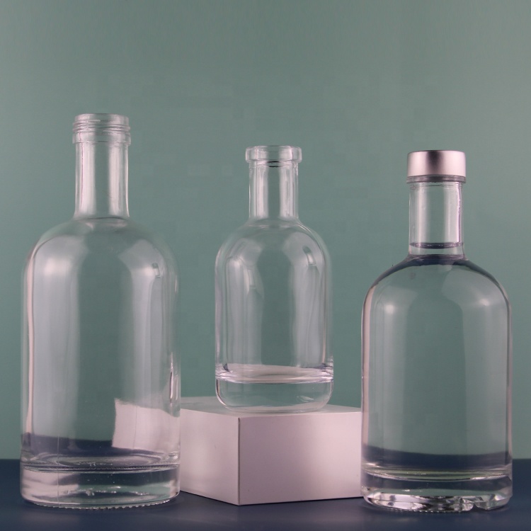 Manufacturer Fashion Design Round Liquor Spirits 500ml Vodka 70cl clear Whiskey 750ml empty bottle Custom Glass Bottles