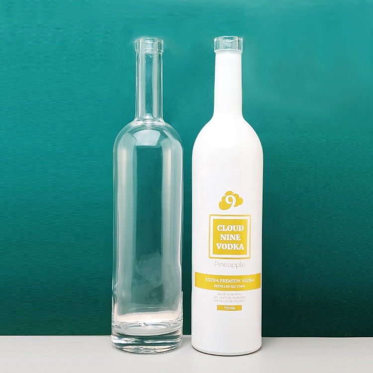 Manufacturer Fashion Design Round Liquor Spirits 500ml Vodka 70cl clear Whiskey 750ml empty bottle Custom Glass Bottles