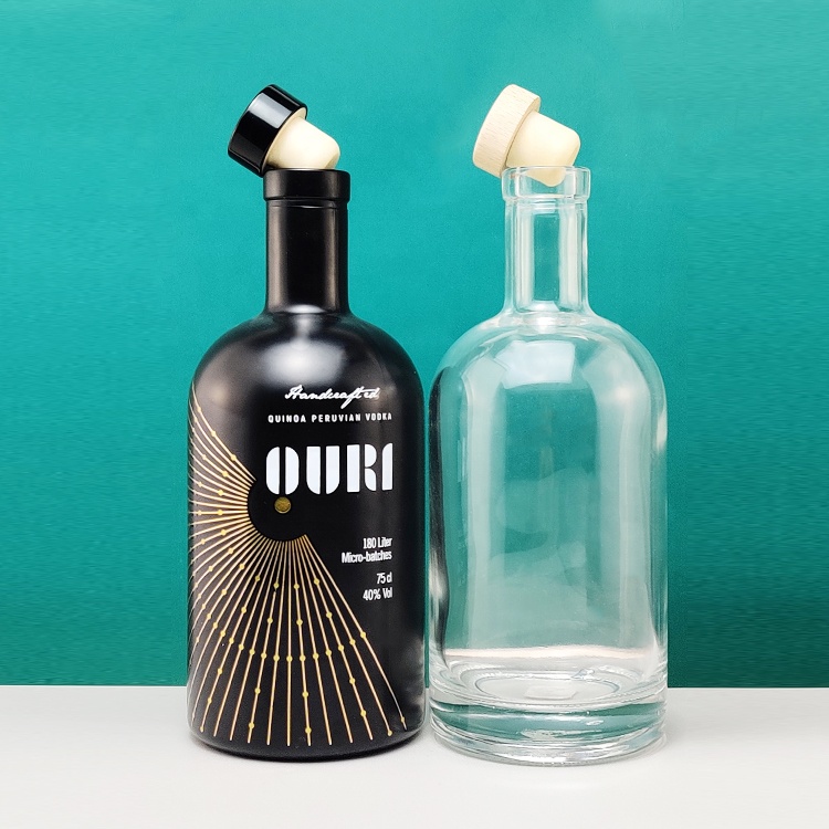 Manufacturer Fashion Design Round Liquor Spirits 500ml Vodka 70cl clear Whiskey 750ml empty bottle Custom Glass Bottles