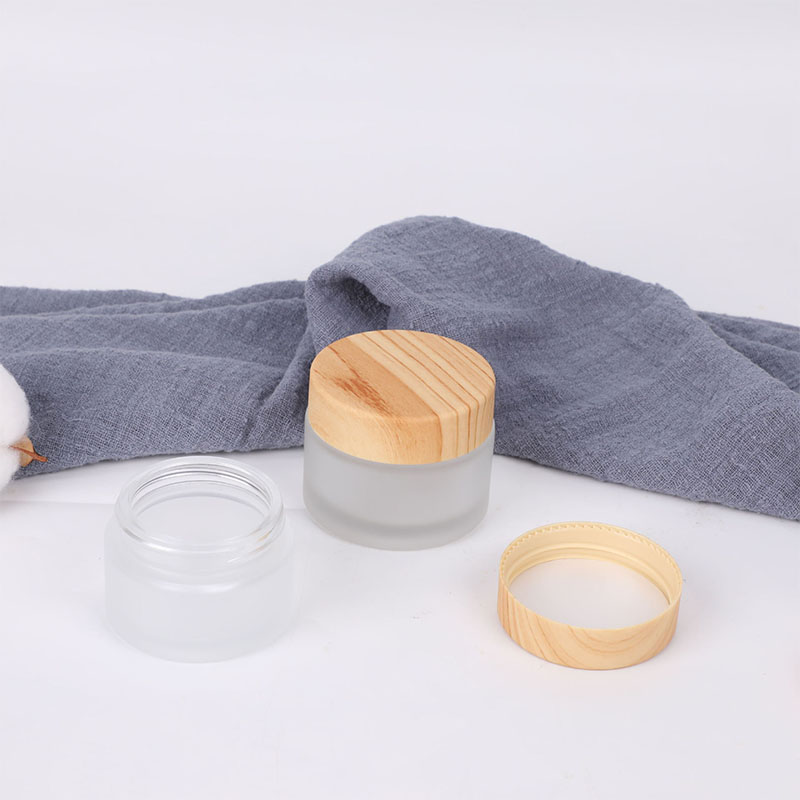 Manufacturer hot sale frosted glass jar with lid high quality cream jar frosted