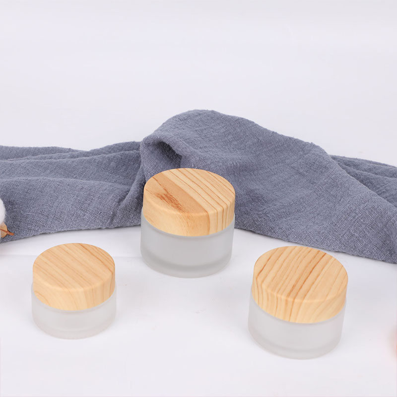 Manufacturer hot sale frosted glass jar with lid high quality cream jar frosted