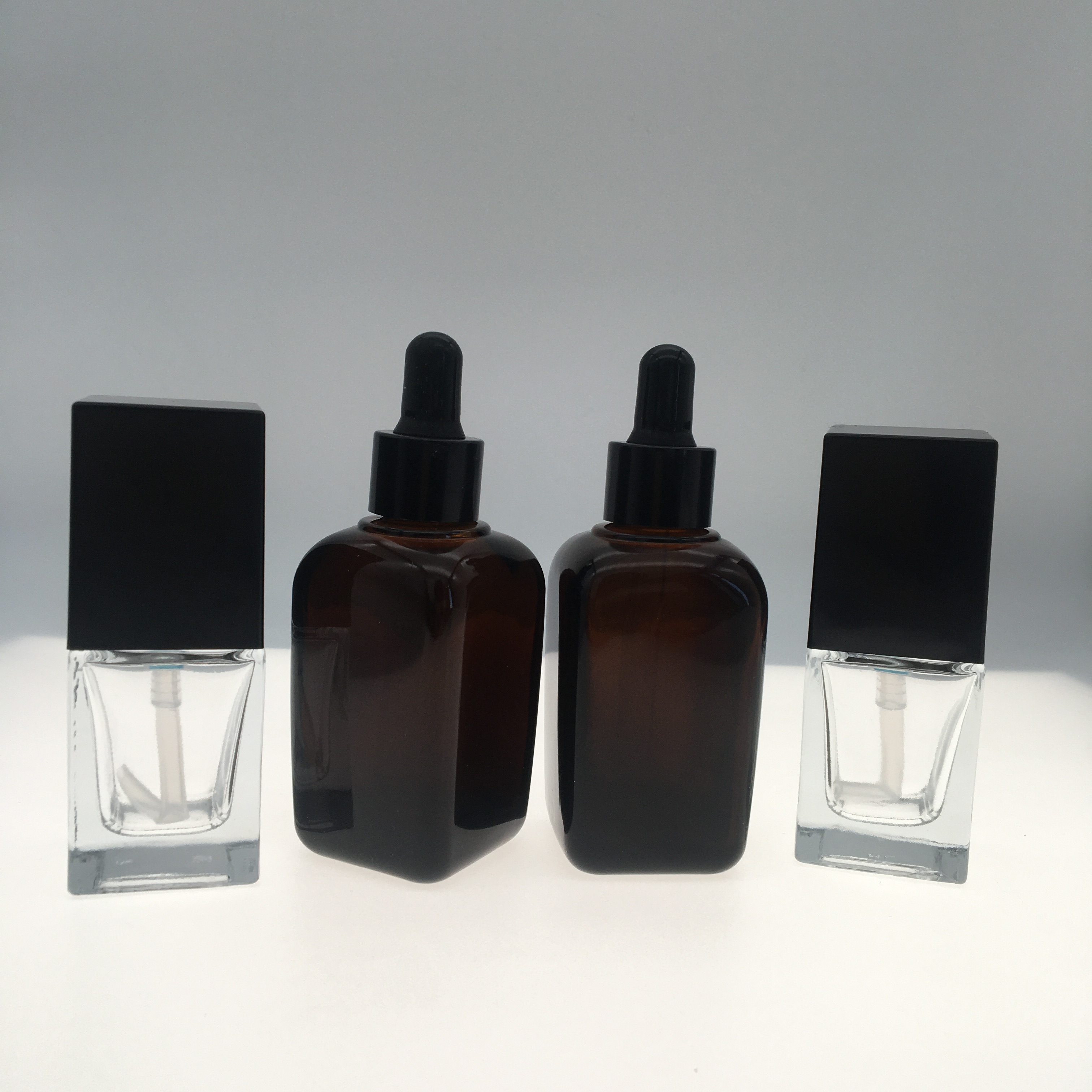 Matt Cosmetic 10Ml 20Ml 50Ml 30Ml Flat Shoulder Frosted Clear Glass Dropper Bottle For Essential Oil