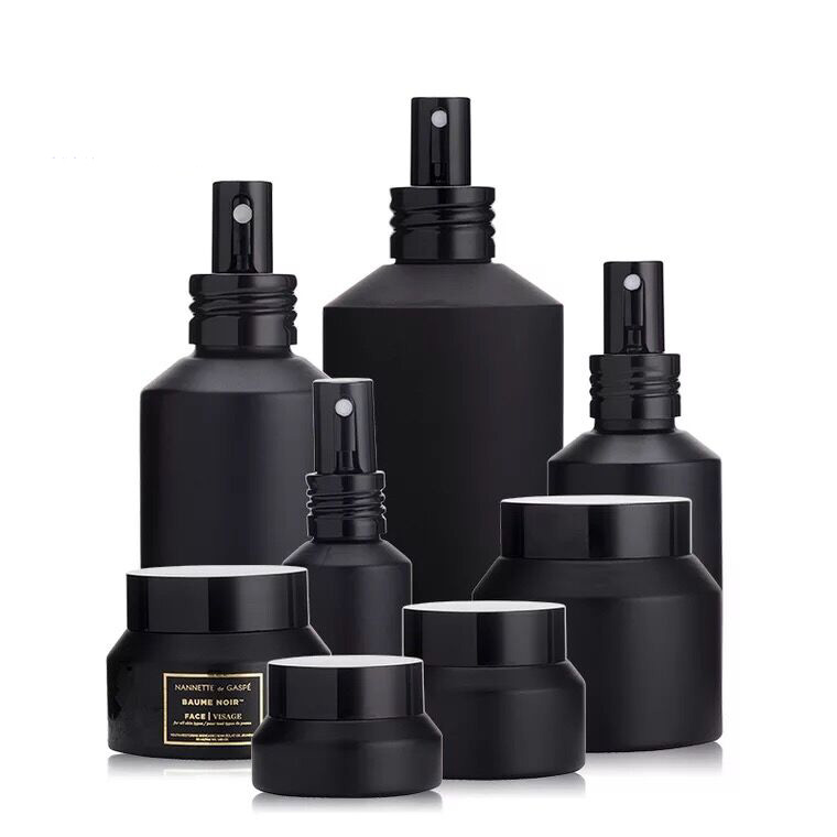 Matt black 100ml glass spray bottle empty black toner bottle with pump