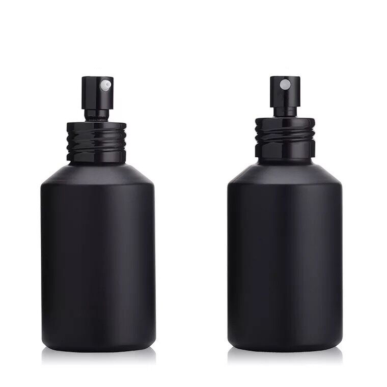 Matt black 100ml glass spray bottle empty black toner bottle with pump